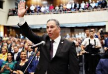 Deputado Gilson de Souza toma posse para novo mandato na Alep
