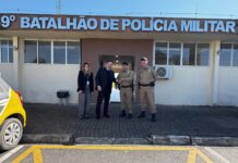 Deputado Gilson de Souza entrega novas viaturas à Polícia Militar em Paranaguá e é homenageado pelo 9º BPM