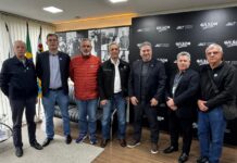 Deputado Gilson de Souza recebe representantes dos Gideões Internacionais