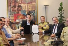 Prefeitura de Curitiba formaliza doação de terreno para novo quartel do Corpo de Bombeiros na Regional Tatuquara